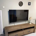 شقة A La *